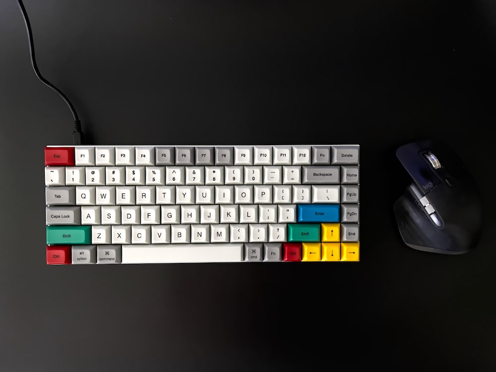 Клавиатура Vortex Race 3 и мышь Logitech MX3 Master